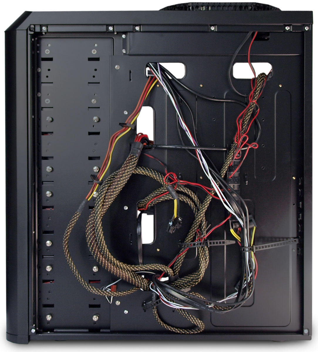 Computer cables. Cable Management Thermaltake. Укладка кабелей в корпусе ПК. Прокладка проводов в корпусе ПК. Укладка проводов в ПК.